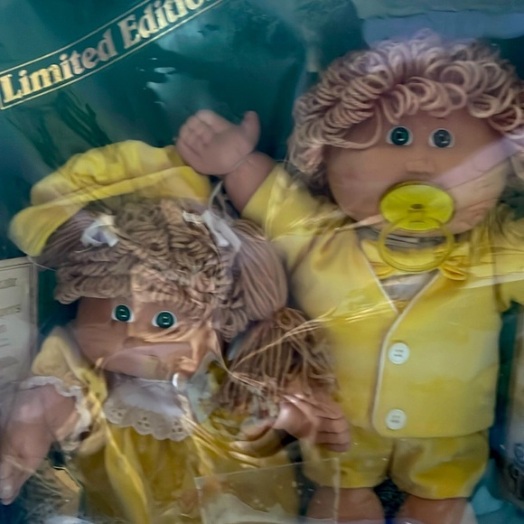 Cabbage Patch Twins Other - Cabbage Patch Twins 1985 still in box.